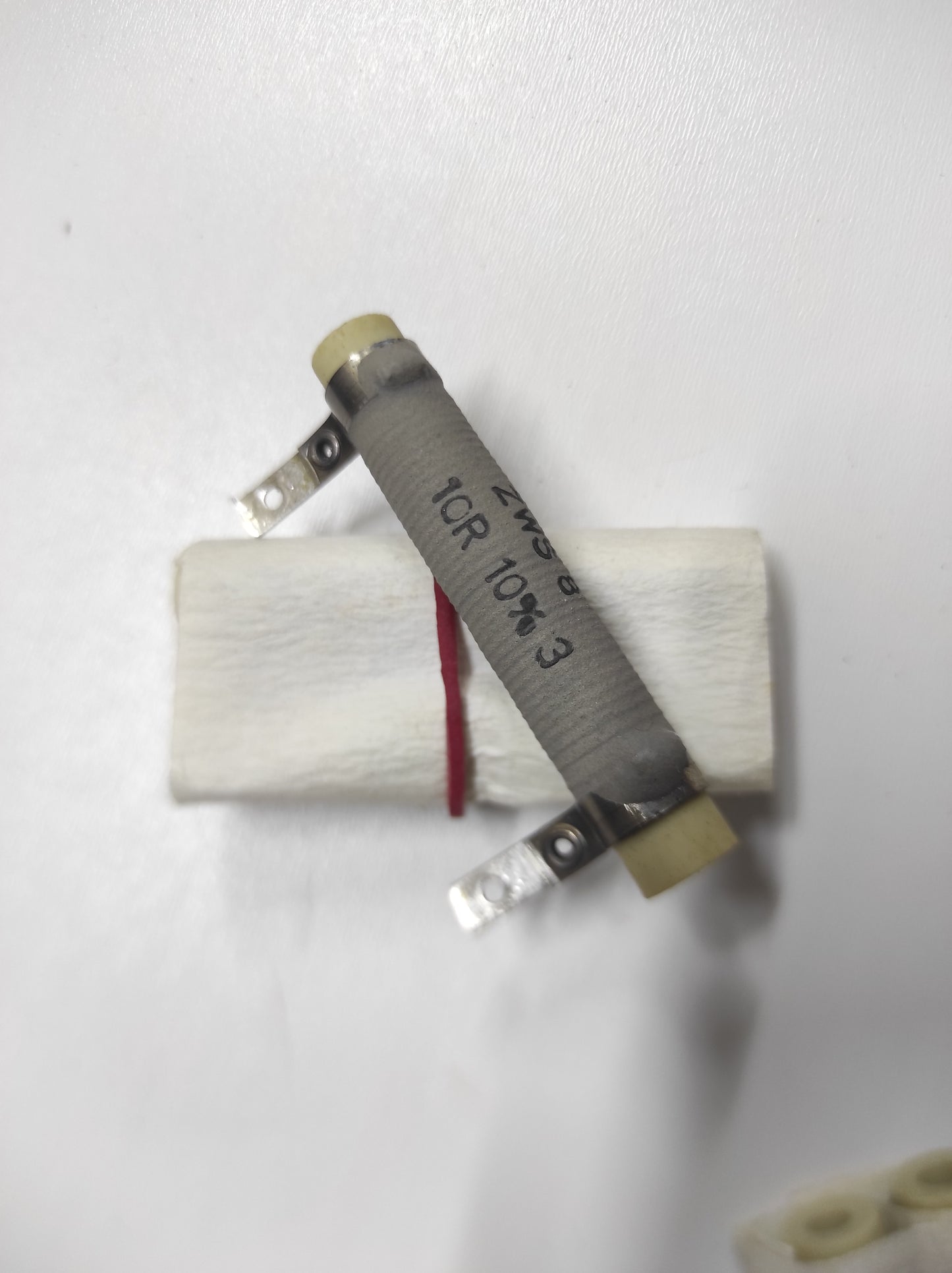PIPE RESISTORS ZWS008331009KLX000 10R 8W VISHAY